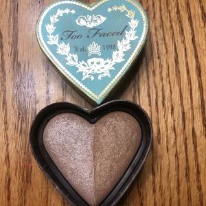 - Too faced sweet tea bronzer